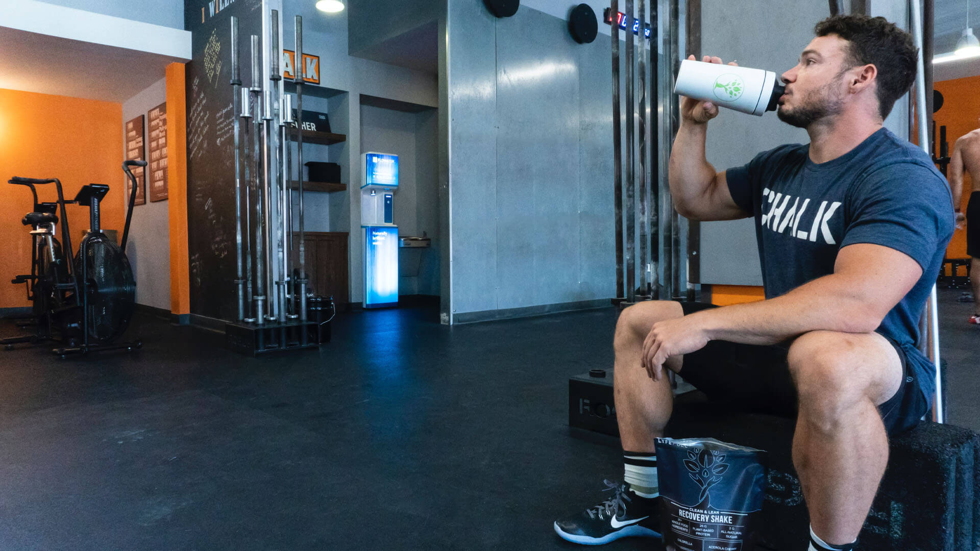 Protein Shakes For Newbies: What To Buy And When To Drink